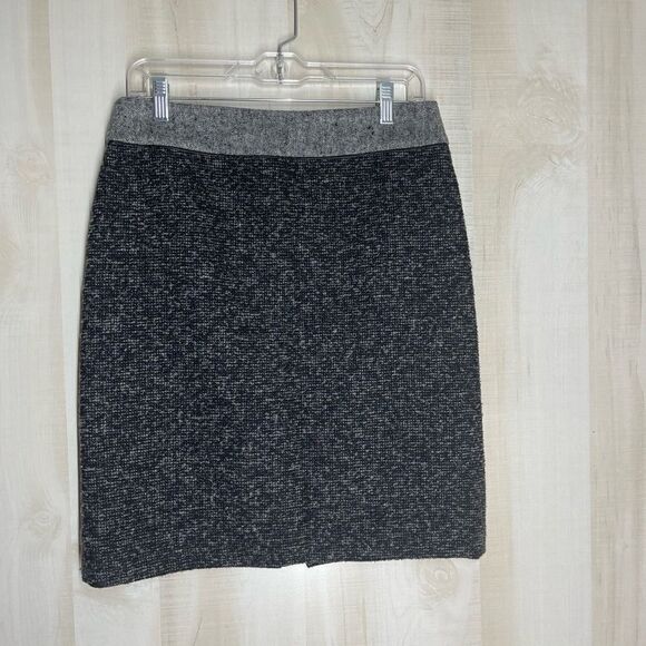 Liz Claiborne gray wool skirt above the knee, size 6 - Picture 1 of 11
